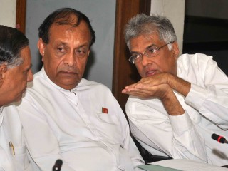 ޑިމޮކްރަސީ ހަރުދަނާކުރުމަށް އެމެރިކާއިން ލަންކާއަށް 14 މިލިއަން ޑޮލަރު ދީފި