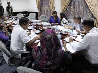 ކަމާބެހޭ އިދާރާތަކުން ކޮމެޓީއަށް ޖަވާބުދާރީ ނުވާތީ މެމްބަރުން ކަންބޮޑުވުން ފާޅުކުރައްވައިފި