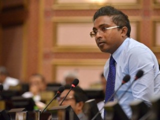 ރީދޫ ހުންޖެހިފައި ތިބި މީހުންނަން އިންޖެކްޝަން ޖަހަންވީ: ރިފާއު 