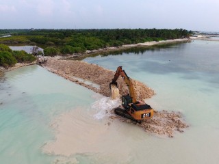 ކުޅުދުއްފުށީ ކުޅީ ހިއްކައިގެ އެއާޕޯޓް ތަރައްގީ ކުރުމުގެ މަސައްކަތް އެމްޓީސީސީ އިން ކުރިއަށް ގެންދަނީ 