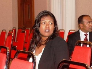 ސިވިލް ކޯޓުގެ ކުރީގެ ފަނޑިޔާރު އާއިޝާ ޝުޖޫން މުހައްމަދު