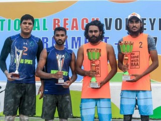 ބީޗް ވޮލީ މުބާރާތުގެ ފިރިހެން ޑިވިޝަންގެ ވަނަވަނައަށް ދިޔަ ފަރާތްތައް