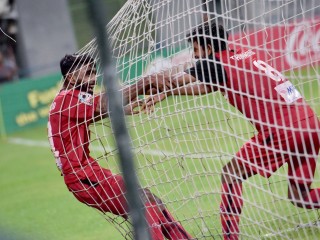 ބޮޑު ތަފާތަކުން ގްރީން ބަލިކޮށް، ތިނަދޫ ގަދަ ހަތަރަކާ ދިމާލަށް