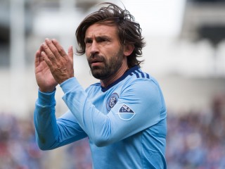 އިޓަލީގެ މިޑްފީލްޑަރ ޕިރްލޯ ކުޅުން ހުއްޓާލައިފި