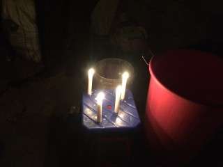 ކަރަންޓާއި ނުލައި އުކުޅަހު ރައްޔިތުން ހޭދަކުރި ހަތް ގަޑިއިރަށް ކަޅިއެއް 