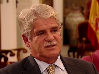 ގާނޫނުއަސާސީއަށް ބަދަލުގެންނަން މިދަނީ ވިސްނަމުން: ސްޕެއިންގެ ފޮރިން މިނިސްޓަރ