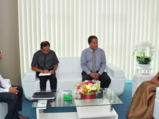 އެޑިއުކޭޝަންގެ އާ ޕީއެސް މިނިސްޓަރާއި ބައްދަލުކުރައްވަނީ