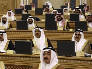 ޝޫރާ ކައުންސިލްގެ ބައްދަލުވުމެއްގައި މެމްބަރުން އިށީނދެވަޑައިގެން