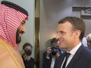 މެދުއިރުމަތީގެ ނުތަނަވަސްކަމުގެ މެދުތެރެއިން ފަރަންސޭސީ ރައީސް ސަޢޫދީއަށް