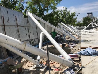 ދެ ފަހަރު ސަތަރި ބަދަލުކުރަންޖެހި، ފުޑް ކޯޓްތައް ނުހުޅުވި ދެ އަހަރު