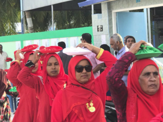 ކުޅުދުއްފުށީ އަންހެނުންގެ ފަރި ހަރަކާތްތަކާއިއެކު މަހާޖައްރާފަށް ފަރިވަޅު އަރުވައިފި