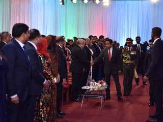 މިދިއަ އަހަރު ގައުމީ އިނާމު ދެއްވި އިހުތިފާލަށް ރައީސް ޔާމީން ވަޑައިގަންނަވަނީ