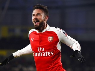 އާސެނަލްގައި މިހުރީ ހިތްހަމަޖެހިގެން، ބޭނުމީ ކްލަބަށް ކާމިޔާބު ހޯދައިދިނުން: ޖިރޫ