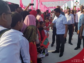 ހދ އަތޮޅު ޒުވާނުންގެ އިންޒާރު: ބައިސާ ނުކަނޑުއްވާ. އަދިވެސް މިތިބީ އެހާލުގަ