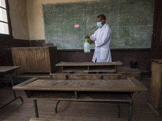 މަޑަގަސްކަރައިގައި ފެތުރިފައިވާ ބަލިމަޑުކަމުގައި މިހާތަނައް 165 މީހުން މަރުވެއްޖެ