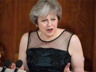 އިނގިރޭސިވިލާތުގެ ބޮޑުވަޒީރު ތެރީސާ މޭ 