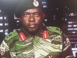 މިއީ ބަޣާވާތެއް ނޫން، މިއުޅެނީ މުގާބޭގެ އަރިހުގައި ތިބި މުޖިރިމުން ހައްޔަރުކުރަން: ޒިމްބާބްވޭގެ އަސްކަރިއްޔާ