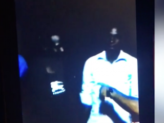 ސީއެންއެންއިން އާއްމުކުރި އިންސާނުން ނީލަން"ކިޔާ ވީޑިއޯގެ ސްކްރީން ޝޮޓެއް