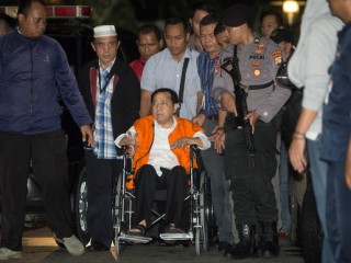 ކޮރަޕްޝަންގެ ތުހުމަތުގައި އިންޑޮނީޝިއާގެ ޤާނޫނު ހަދާ މަޖިލީހުގެ ރައީސް ހައްޔަރުކޮށްފި