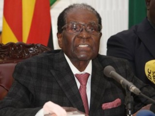 މުގާބޭގެ ރިޓަޔާމެންޓް ޕެކޭޖް: އަމިއްލަ ގެކޮޅެއް، 20 މުވައްޒަފުން، ކާރު ފްލީޓެއް، ހިލޭ ވައިގެ ދަތުރުފަތުރު