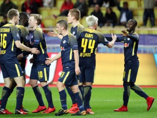 ލީޕްޒީގެގެ ކުޅުންތެރިން ލަނޑު ޖެހުމަށްފަހު އުފާ ފާޅުކުރަނީ 