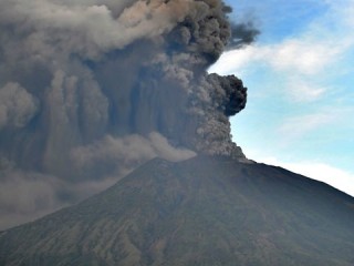 ބާލީގެ އަގުންގް އަލިފާންފަރުބަދަ ގޮވަން ފެށުމުން ރައްކާތެރިކަމުގެ ފިޔަވަޅުތައް އަޅަންފަށައިފި