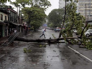 ލަންކާއަށް ވަރަށް ބޮޑަށް ވިއްސާރަކޮށް، 4 މީހަކު މަރުވެއްޖެ!