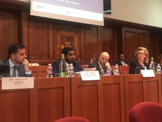 ޕާލިމެންޓޭރިއަންސް ފޯ ގްލޯބަލް އެކްޝަންގެ 39 ވަނަ އަހަރީ ފޯރަމްގައި މަޚްލޫފް ވާހަކަފުޅު ދައްކަވަނީ