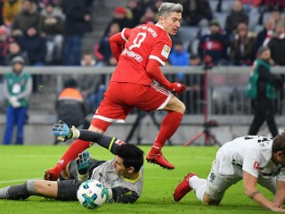 ރޭ ބަޔާން އަދި ހެނޯވާ ބައްދަލުކުރި މެޗުގެ ތެރެއިން