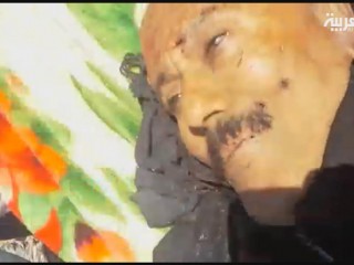 ޔަމަނުގެ ކުރީގެ ރައީސް އަލީ އަބްދުﷲ ޞާލިޙް އަވަހާރަކޮށްލާފައި ވަނިކޮށް ނަގާފައިވާ ކަމަށް ބުނާ ފޮޓޯއެއް