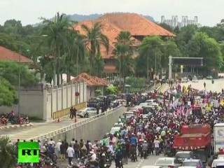 ގުދުސްގެ މައްސަލަ: މެލޭޝިއާގައި ހުންނަ އެމެރިކާގެ އެމްބަސީގެ ކުރިމަތީ މުޒާހަރާ ފަށައިފި