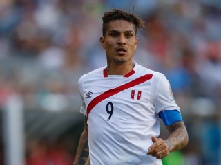 ޕެރޫގެ ކެޕްޓަންގެ ސަސްޕެންޝަން ފީފާއިން ކުޑަކޮށްދީފި