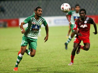 ތިނަދޫ އާއި މާޒިޔާ ކުޅުނު މެޗުގެ ތެރެއިން 