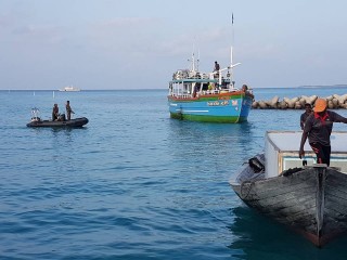 Distressed SL fishing vessel reaches HA. Uligamu, awaits help from Lankan authorities