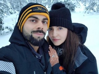 ވިރާތާއި އަނުޝްކާ ޝަރުމާ.