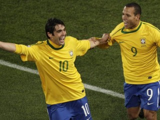 ބްރެޒިލްގެ މިޑްފީލްޑަރ ކަކާ ފުޓްބޯޅަ ކުޅުން ހުއްޓާލައިފި