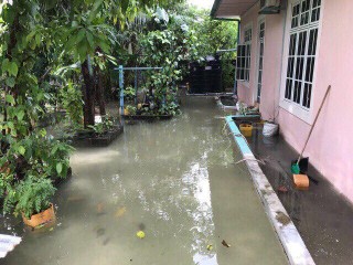 Villingili flood damages houses