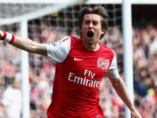 އާސެނަލްގެ ކުރީގެ ތަރި ރޮސިސްކީ ކުޅުން ހުއްޓާލައިފި