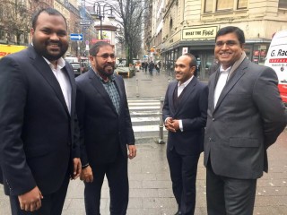 ވަޓް ދަ ފުޑް؟