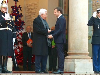 ސުލްހައިގެ ވާހަކަތަކުގެ މެދުވެރިއަކަށް އީޔޫ ވެދިނުމަށް އައްބާސް އެދިވަޑައިގެންފި