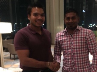 މަހުލޫފު (ކ) ނަމާލް (ވ) އާއި ބައްދަލުކުރައްވަނީ