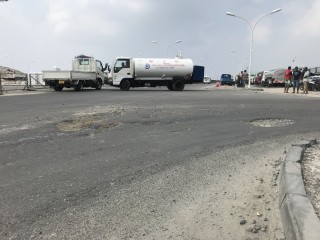 ތާރު އެޅި މަގަށް އެއް އަހަރު، މަރާމާތު ކުރަންޖެހިފައި