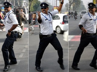 މިއީ ބޮލީވުޑް ފިލްމެއްގެ މަންޒަރެއް ނޫން، މިއީ އަސްލު ފުލުހެއްގެ ޙަރަކާތްތައް!