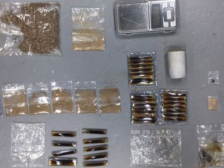 މާލޭގެ ބައެއް ގެތައް ބަލައި ފާސްކޮށް އަތުލާފައިވާ މަސްތުވާތަކެތި 