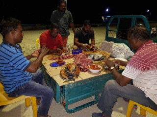 ހޯމަ ދުވަހުގެ ރޭ ލ. ގަމުގައި ބޭއްވި ހަރަކާތުގެ ތެރެއިން 