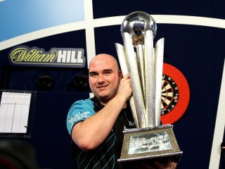 ދުނިޔޭގެ ޑާޓް ޗެމްޕިއަންކަން އަލަށް ވާދަކުރި ރޮބް ކްރޮސް ހޯދައިފި