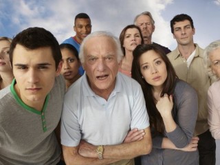 އިންސާނުންގެ ނަފުސުތަކުން ވެސް ﷲ ގެ ޤުދުރަތްތެރިކަން އެމީހުންނަށް ދައްކަވައެވެ.