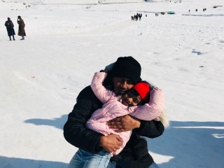 ދަރިފުޅު އެލިއާއިއެކު މަހްލޫފު އިންޑިއާގެ ފަރުބަދަމަތީ ސަރަހައްދެއްގައި 