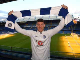 ބާކްލީ ޗެލްސީއަށް ސޮއިކޮށްފި