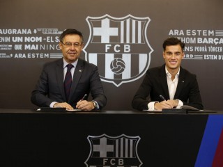 ކުޓީނިއޯ ބާސާގެ ރައީސްއާއެކު އޭނާގެ ކޮންޓްރެކްޓުގައި ސޮއިކުރަނީ